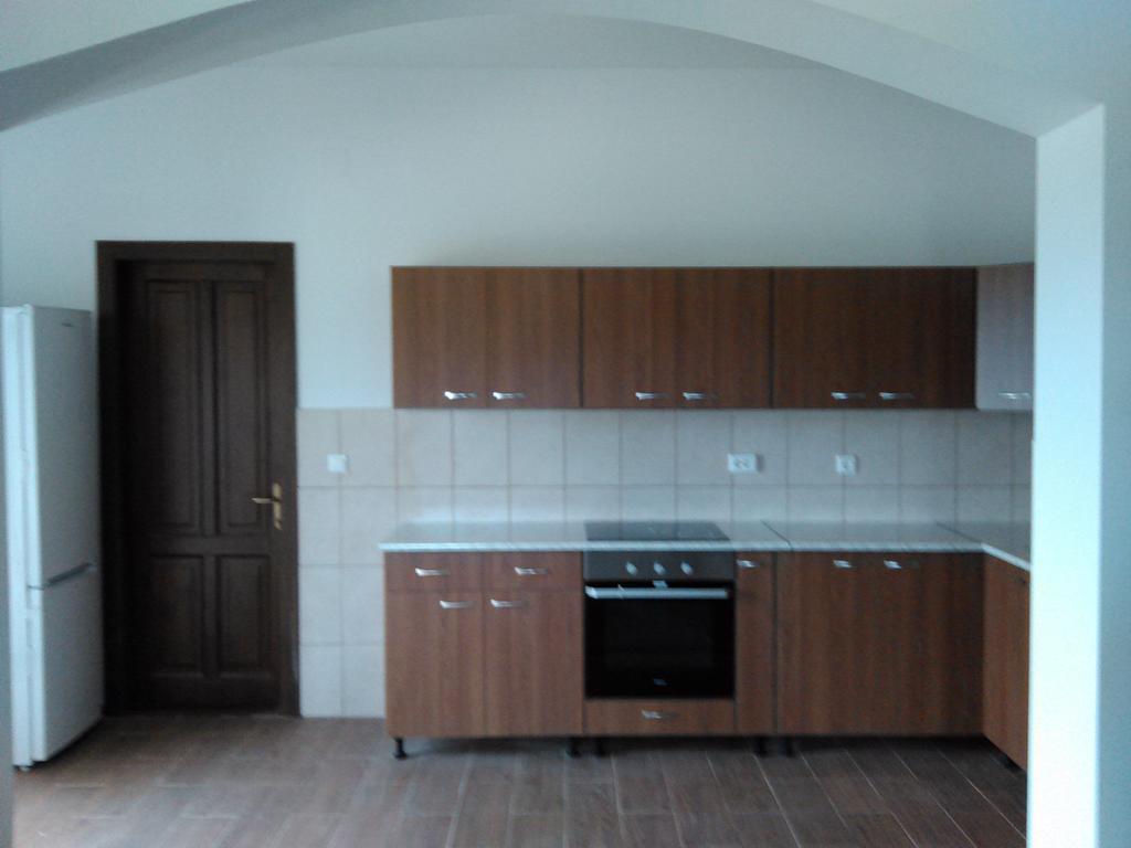 Hotel Ezuestfenyo Agroturisztikai Panzio à Borzont Extérieur photo